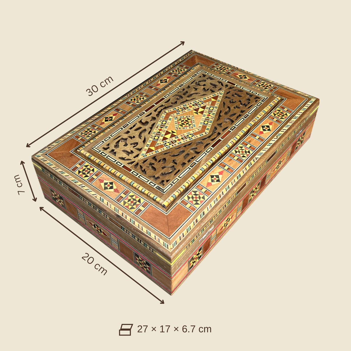 Dimensions of the Stately Mosaic Box: 30 x 20 x 7 cm outside, 27 x 17 x 6.7 cm inside