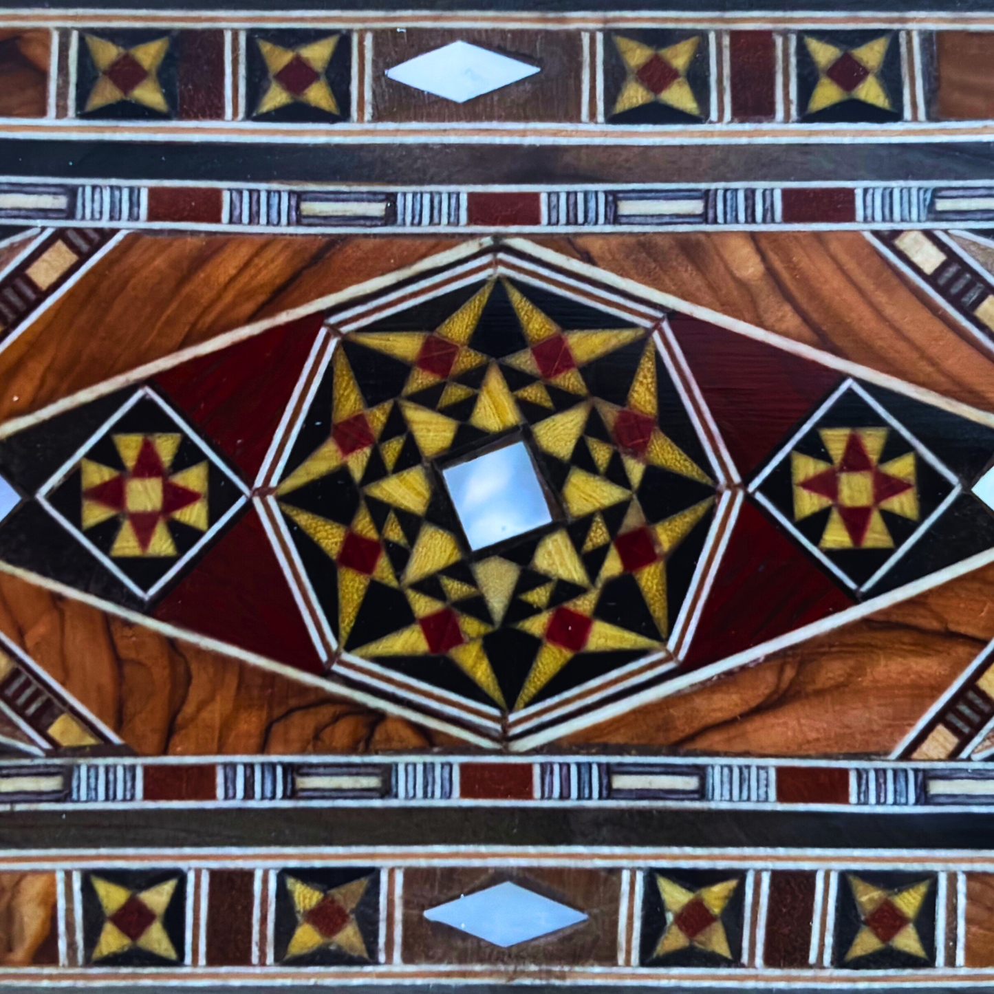 Scatola Damascena per Gioielli, Penne e Rosario – Fatto a Mano con Madreperla