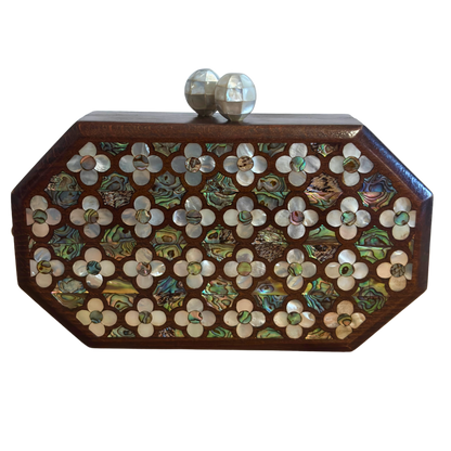 Jouri – Clutch Damascena di Lusso con Madreperla Floreale & Catena di Perle