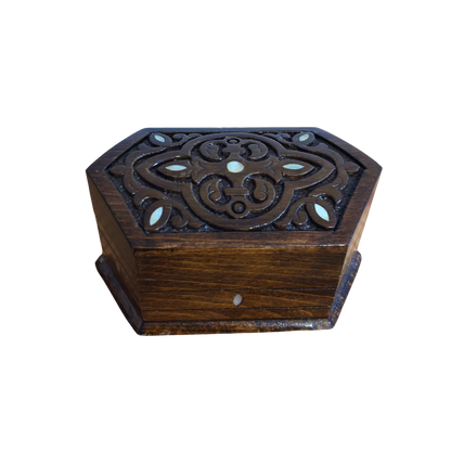 Scatola in Faggio Intagliata a Mano – Madreperla e Velluto, Design Orientale Senza Tempo