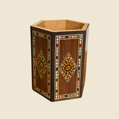 Porte-Stylos Damasquiné en Bois par Gaby Al Dayeh – Bois Naturels & Élégance Artisanale