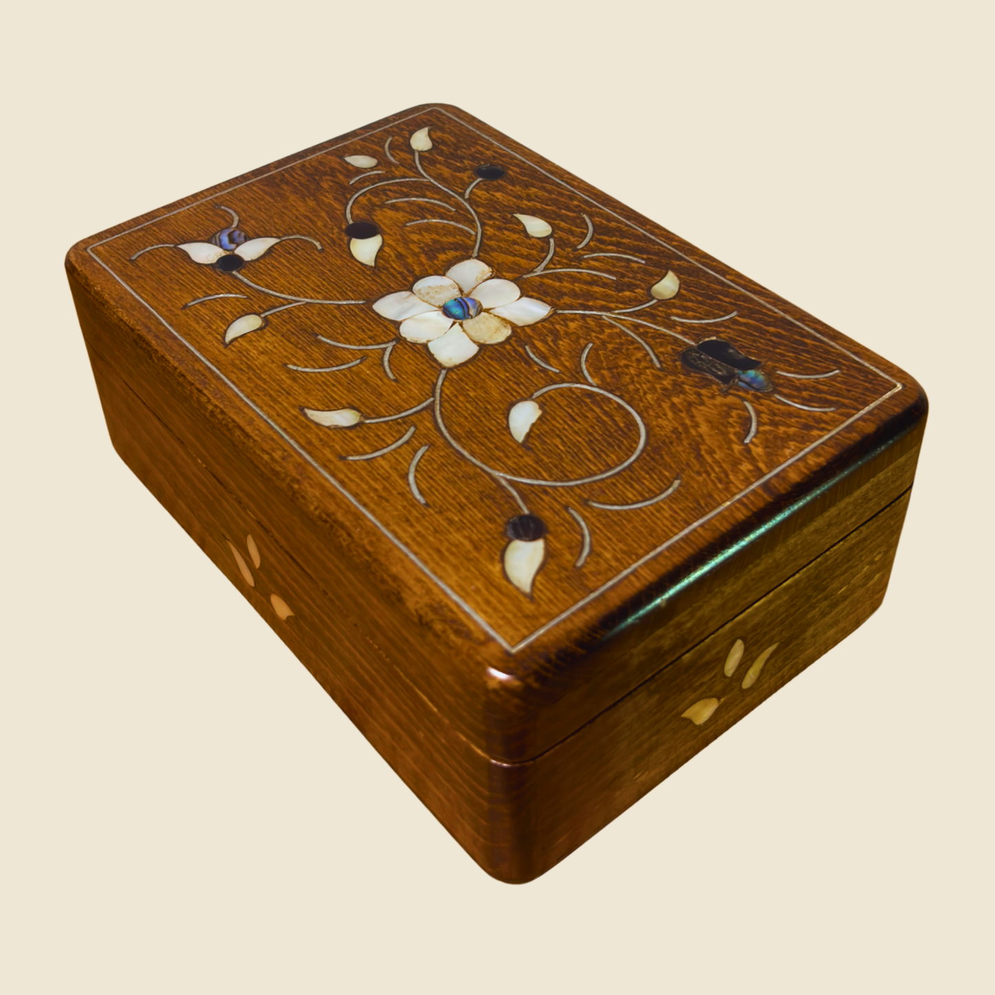 Boîte Damasquine de Luxe Artisanale – Nacre & Velours
