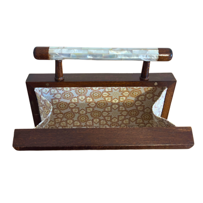 Zenobia – Clutch Damascena di Lusso in Noce con Intarsi in Madreperla e Interno in Broccato