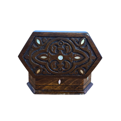 Scatola in Faggio Intagliata a Mano – Madreperla e Velluto, Design Orientale Senza Tempo