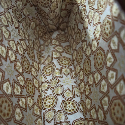 Zenobia – Clutch Damascena di Lusso in Noce con Intarsi in Madreperla e Interno in Broccato