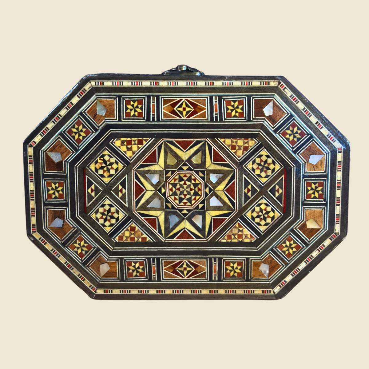 Clutch Damascena Qamar, chiusa, vista frontale