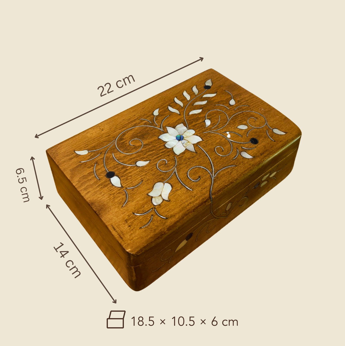 Dimensions of the Arabesque Mashghal Box: 22 x 14 x 6.5 cm outside, 18.5 x 10.5 x 6 cm inside