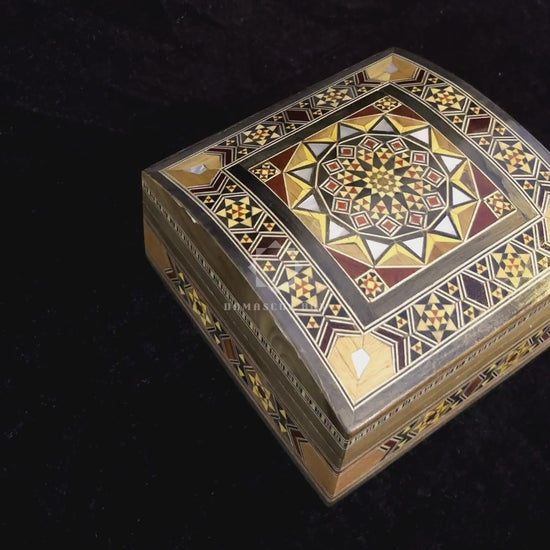 Serene Mosaic Box video: the closed box, a close-up of the inlay and the open box