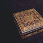 Oasis Mosaic Box video: the closed box, a close-up of the inlay and the open box