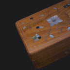 Prestige Mashghal Box video: the closed box, a close-up of the inlay and the open box