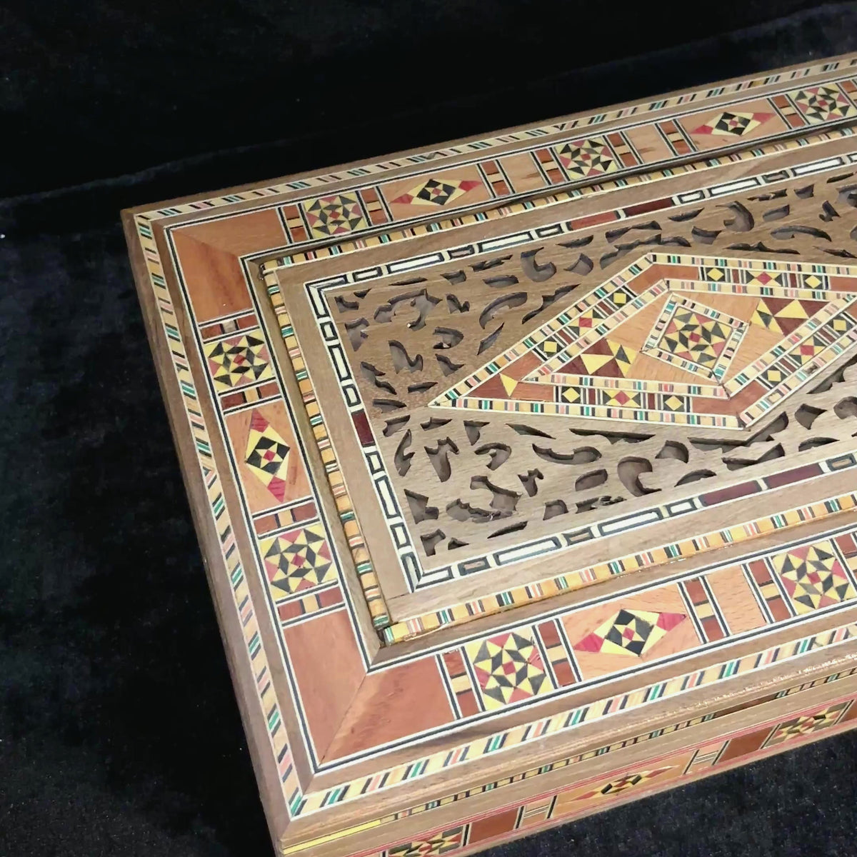 Video of the Stately Mosaic Box: closed, a close-up of the lid, and open