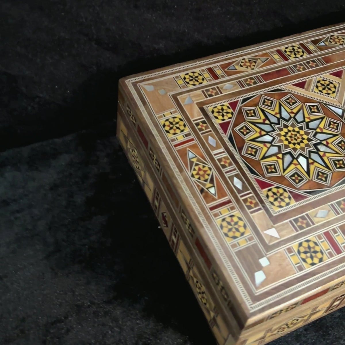 Video of the Majestic Mosaic Box: closed, a close-up of the lid, and open