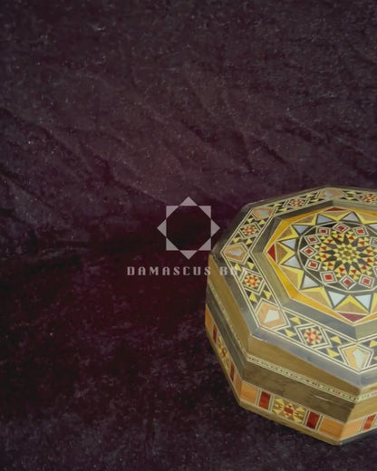 Handgefertigte Mosaik-Schatulle aus Damaskus – Perlmutt & Samt